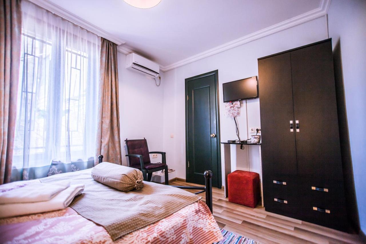 Home 12 Tbilisi Bagian luar foto